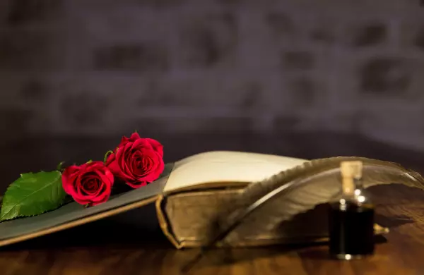 Novel Antares, Kisah Romantis yang Tak Biasa
